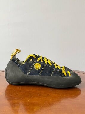 La Sportiva Rock Climbing Shoes | US 6.5